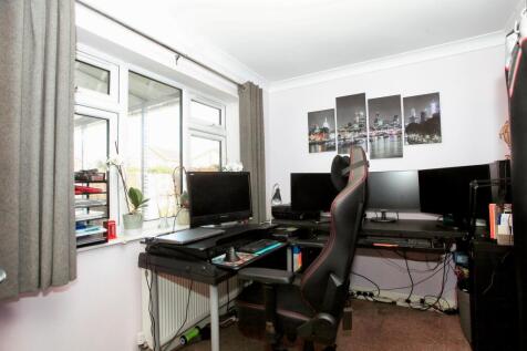 Office/Additional Bedroom