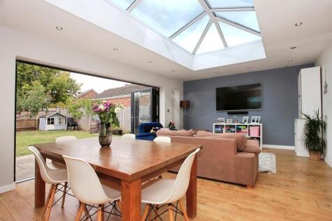 Family / Dining Area