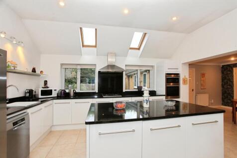 Kitchen / Breakfast Room