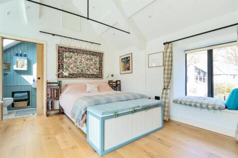 Barn Primary Bedroom - INT.jpg