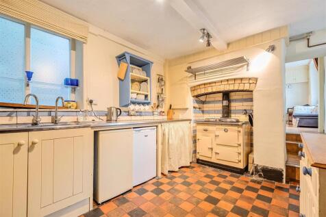 Annex Kitchen - INT.jpg