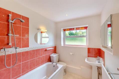 8590111-interior23.jpg