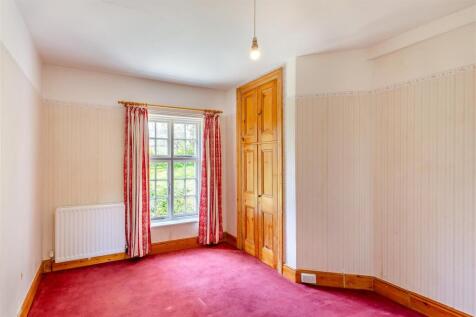 8590111-interior24.jpg