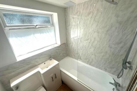 Bath 1.jpg