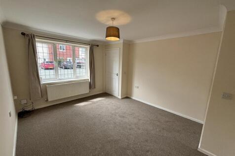 Living Room b.jpg