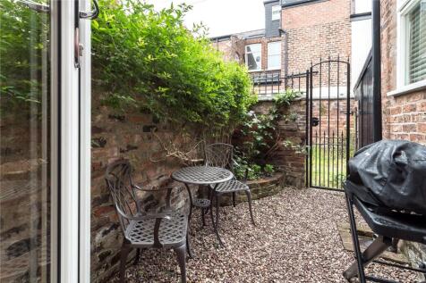 Rear Courtyard