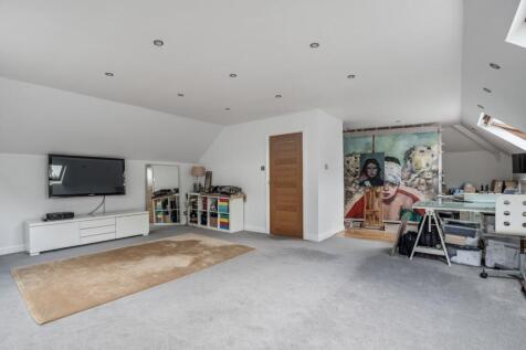 Studio Room