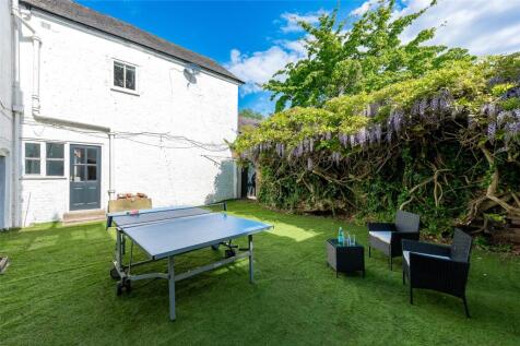 Coach House