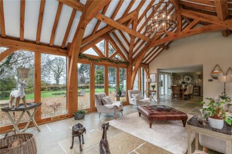 Oak/Sitting Room