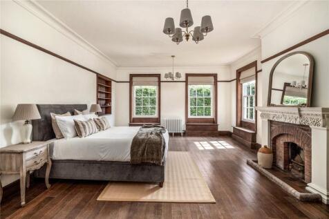 Bedroom/Sitting Room