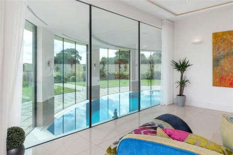 Kitchen To Pool