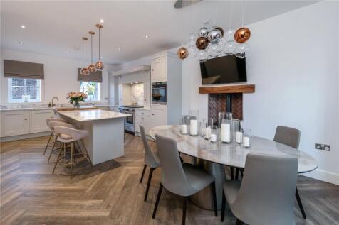 Dining/Kitchen