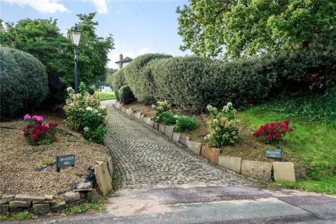 Entrance Drive