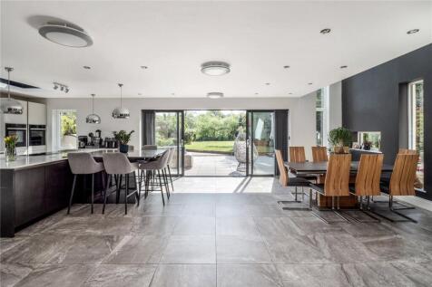 Kitchen/Dining