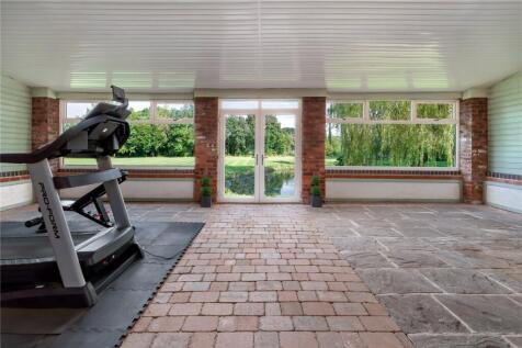 Leisure Suite