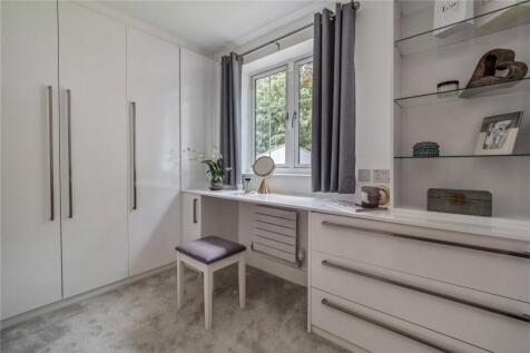 Bedroom 4/Dressing