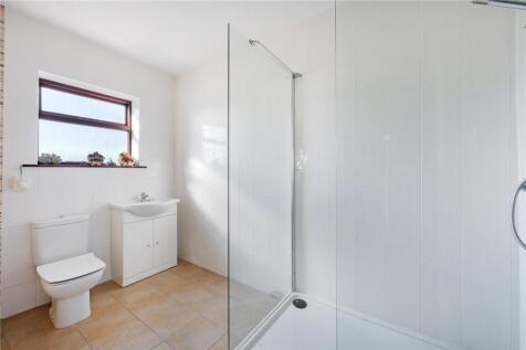 Bathrooom 1