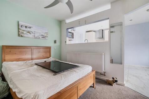 Bungalow Bedroom