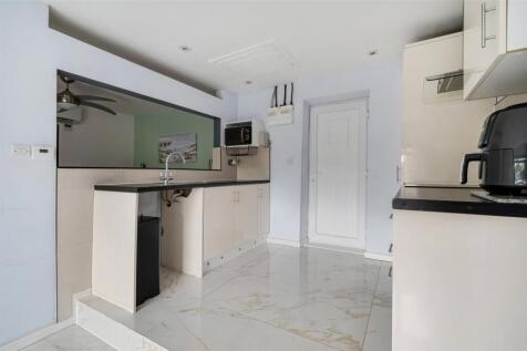 Bungalow Kitchen