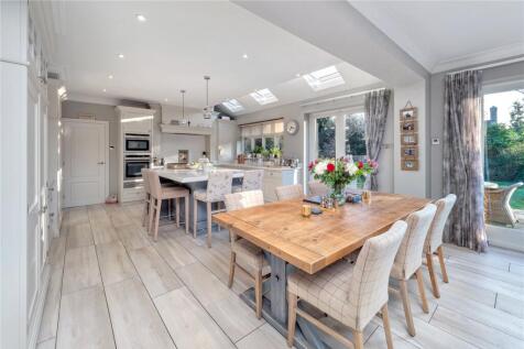 Dining/Kitchen