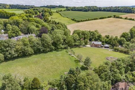 House&amp; Paddocks