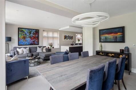 Dining/Lounge