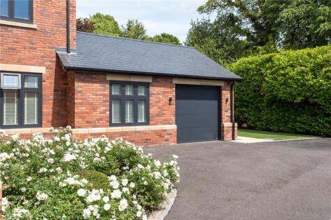 Drive &amp; Garage
