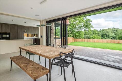 Dining/Kitchen