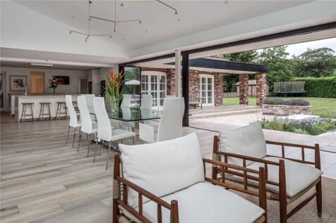 Dining/Kitchen