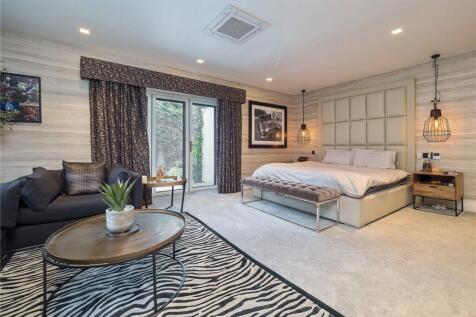 Principal Bedroom