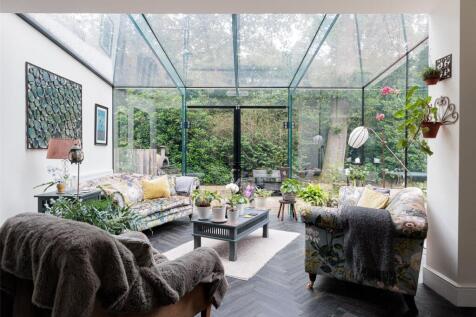 Breakfast/Garden Rm