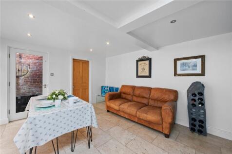 Breakfast Room