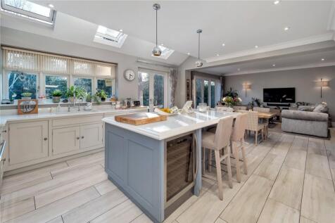 Kitchen/Dining/Livin