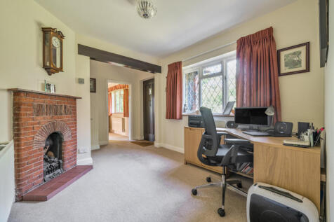 1293267-30-682efb...