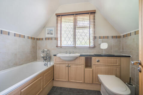 1293267-5-682ef9c...