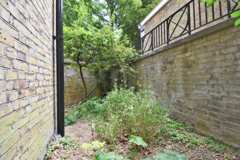 Private Courtyard...