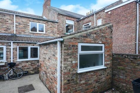 Rear Courtyard