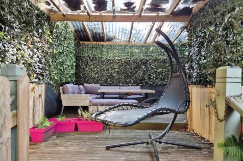 Outdoor Lounge