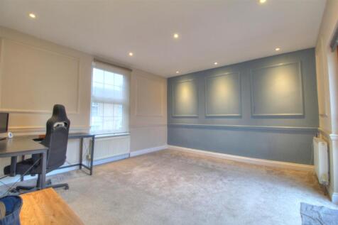 23a Clarkson St - Lounge 2.jpg