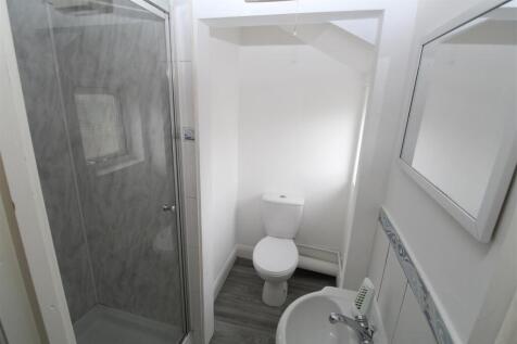 Shower Room.JPG