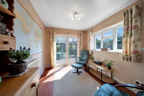 294 Sidegate Lane Re-Edit-5.jpg