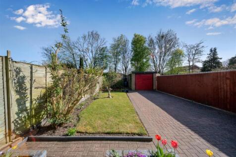 118 Whitby Rd-18.jpg