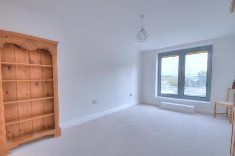 Bedroom One.jpg