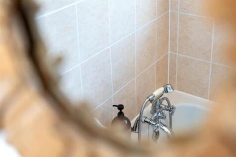 55 Ascot Dr-06.jpg