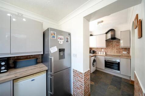 55 Ascot Dr-43.jpg