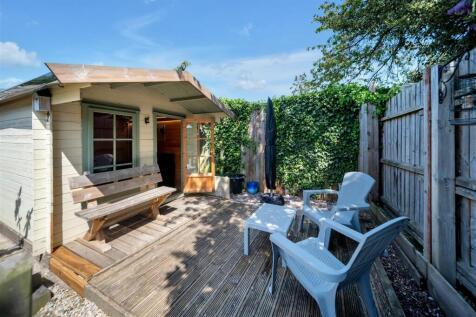 55 Ascot Dr-18.jpg