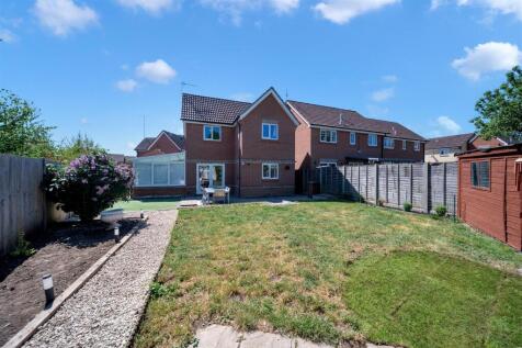 20 Hood Drive-13.jpg