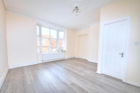 Main Room 1.jpg