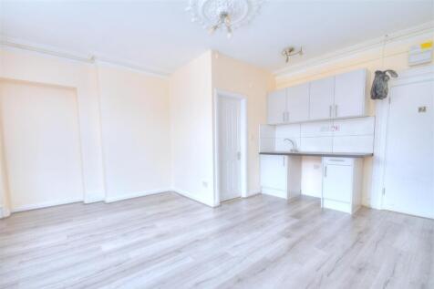 Main Room 2.jpg