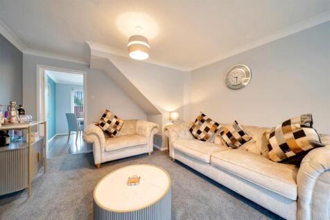 44 Cherryblossom Close-34.jpg